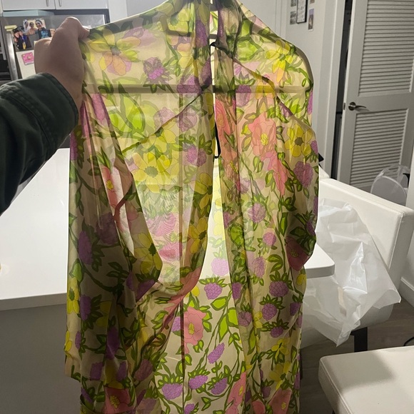 Honey punch floral kimono bought at a local boutique in Charleston, SC - Picture 4 of 5